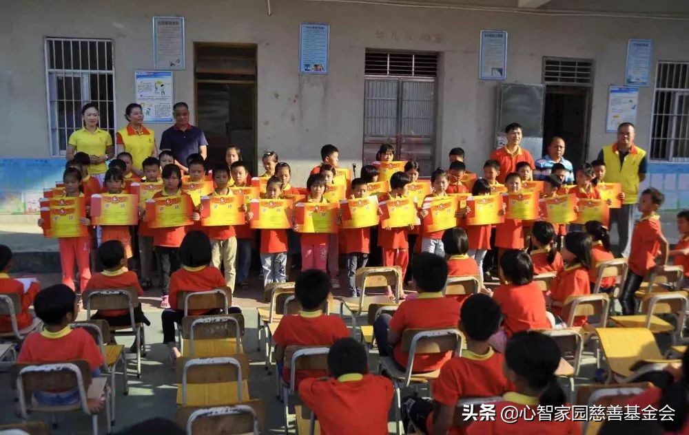 我是一名月捐人,坚持做一件事,月捐月爱