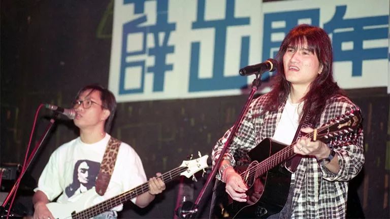 台湾摇滚第一人是谁,台湾摇滚乐队五月天成员