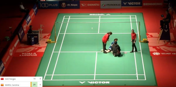 运动员腰和腿都受伤,运动员骨头受伤