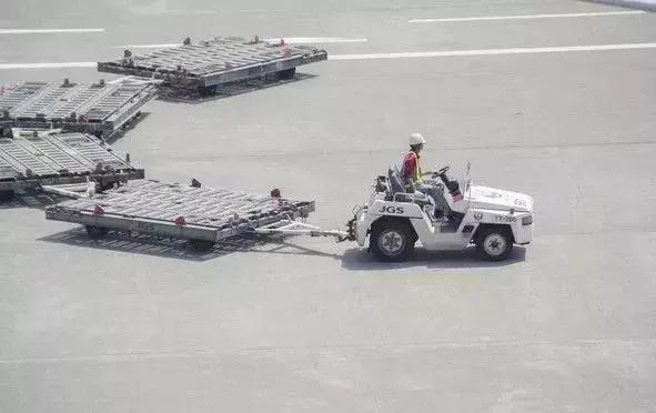 行李箱在动车丢了怎么找回,行李箱丢了怎么找回来