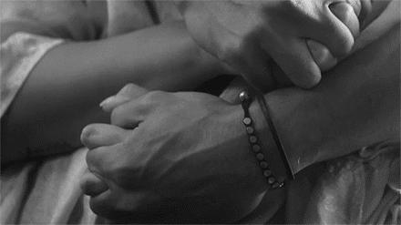 接吻尴尬吗,接吻尴尬场面