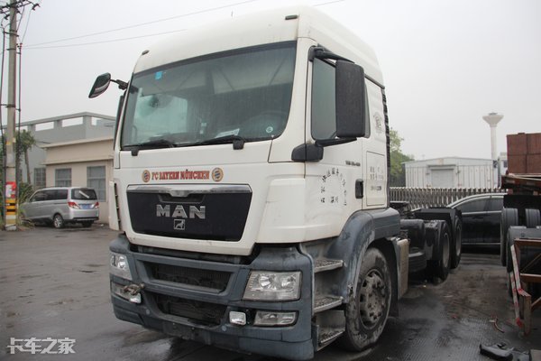 9年前那辆曼恩TGS重卡，饱经风霜依然能干粗活，很多配件还是原装