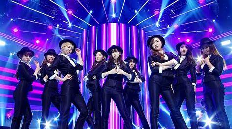 少女时代（GirlsGeneration）致敬曾经的辉煌岁月，陪伴大学时代