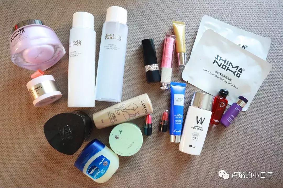 短期旅行必备化妆包是什么,出门手提袋便携女时尚化妆包