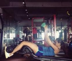 27岁离异少妇,D杯胸、小蛮腰让直男扛不住了....