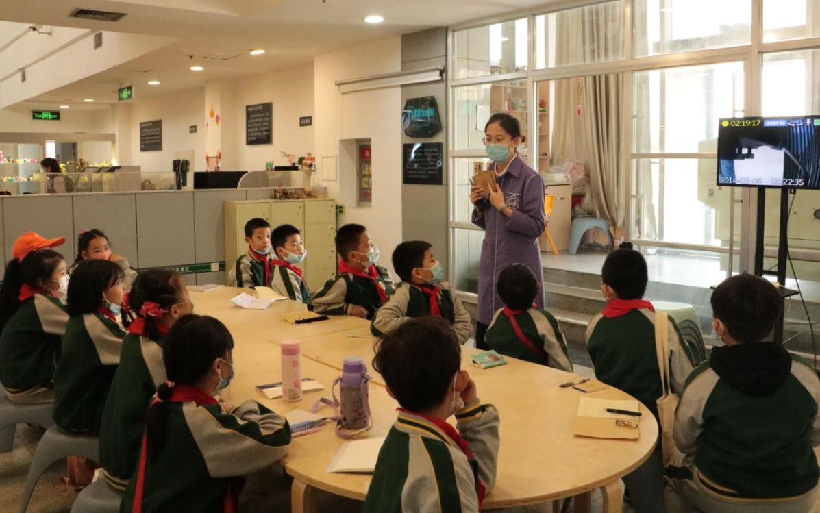 《人民日报》刊载报道郑州科技馆“馆校结合”工作