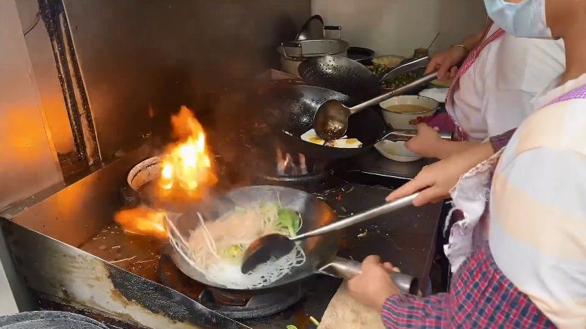 上海黄浦区几十年的苍蝇馆子,上海一家餐馆