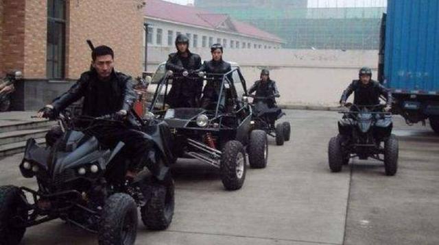 燕双鹰特种摩托车,燕双鹰开越野摩托