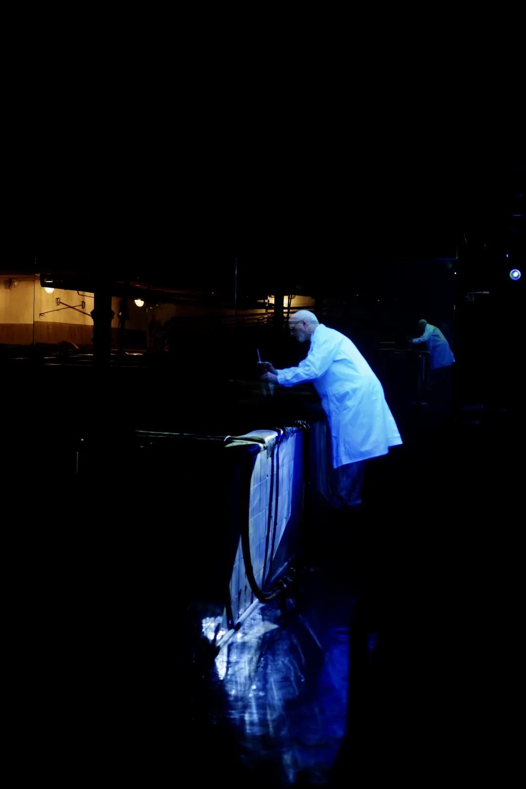 青岛即可以看海还能吃海鲜的地方,去青岛吃好海鲜看大海心情自然好