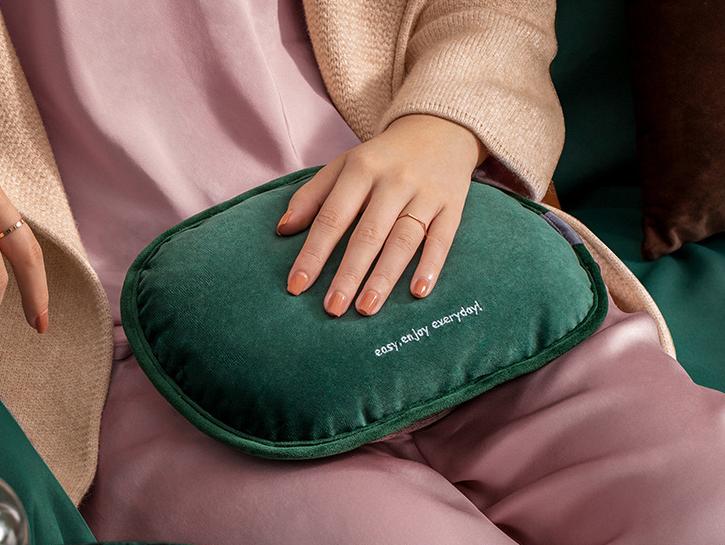 天冷了热水袋使用一定要注意安全,使用热水袋的注意事项