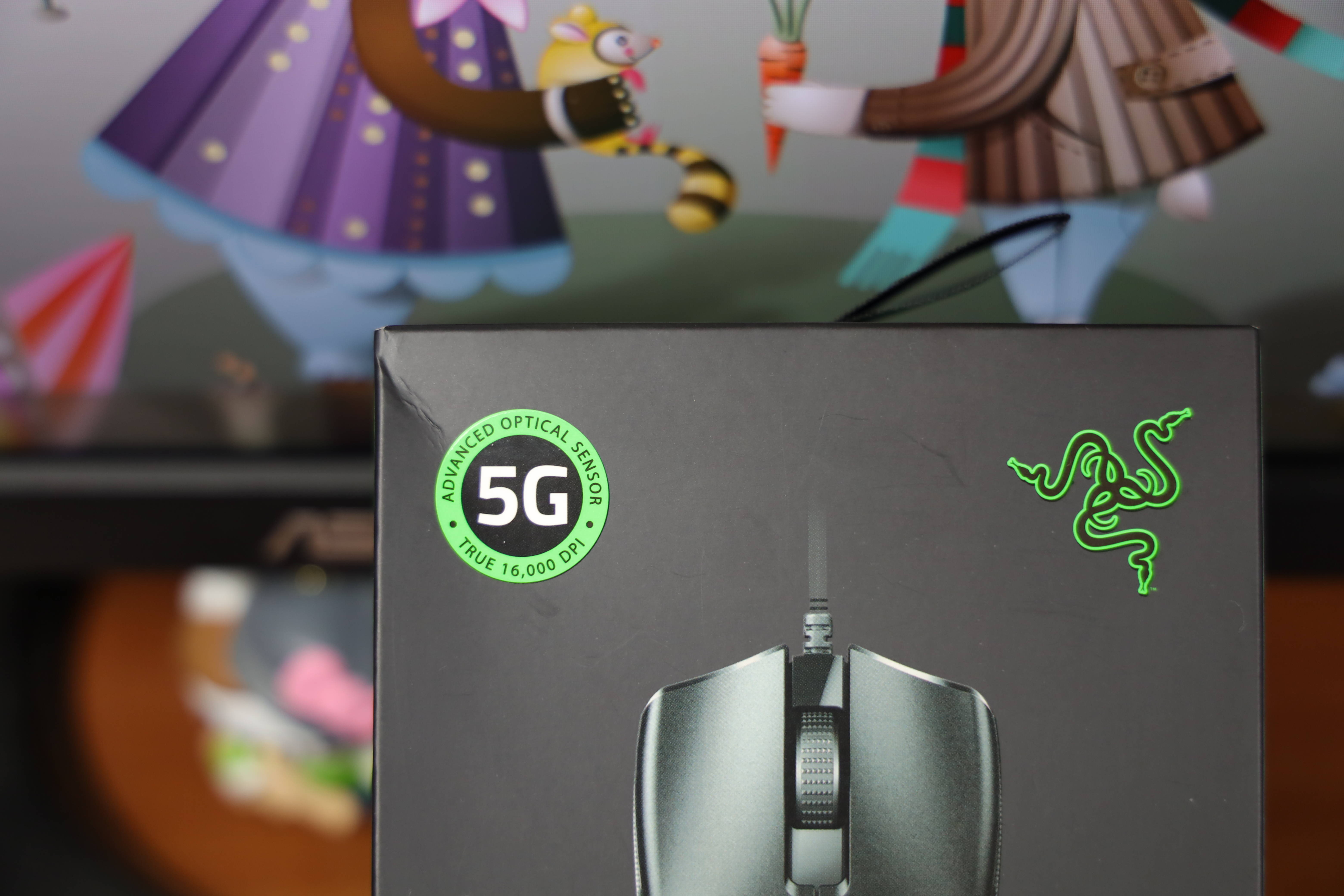 光学鼠标微动,雷蛇曼巴眼镜蛇无线版鼠标16000