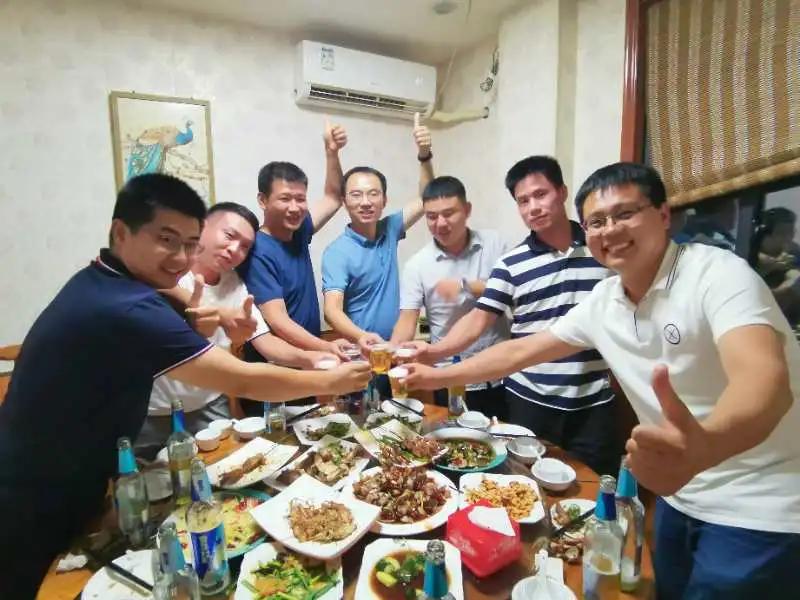 「勇攀高峰,志存高远」优沃集团优秀团队——营销一中心