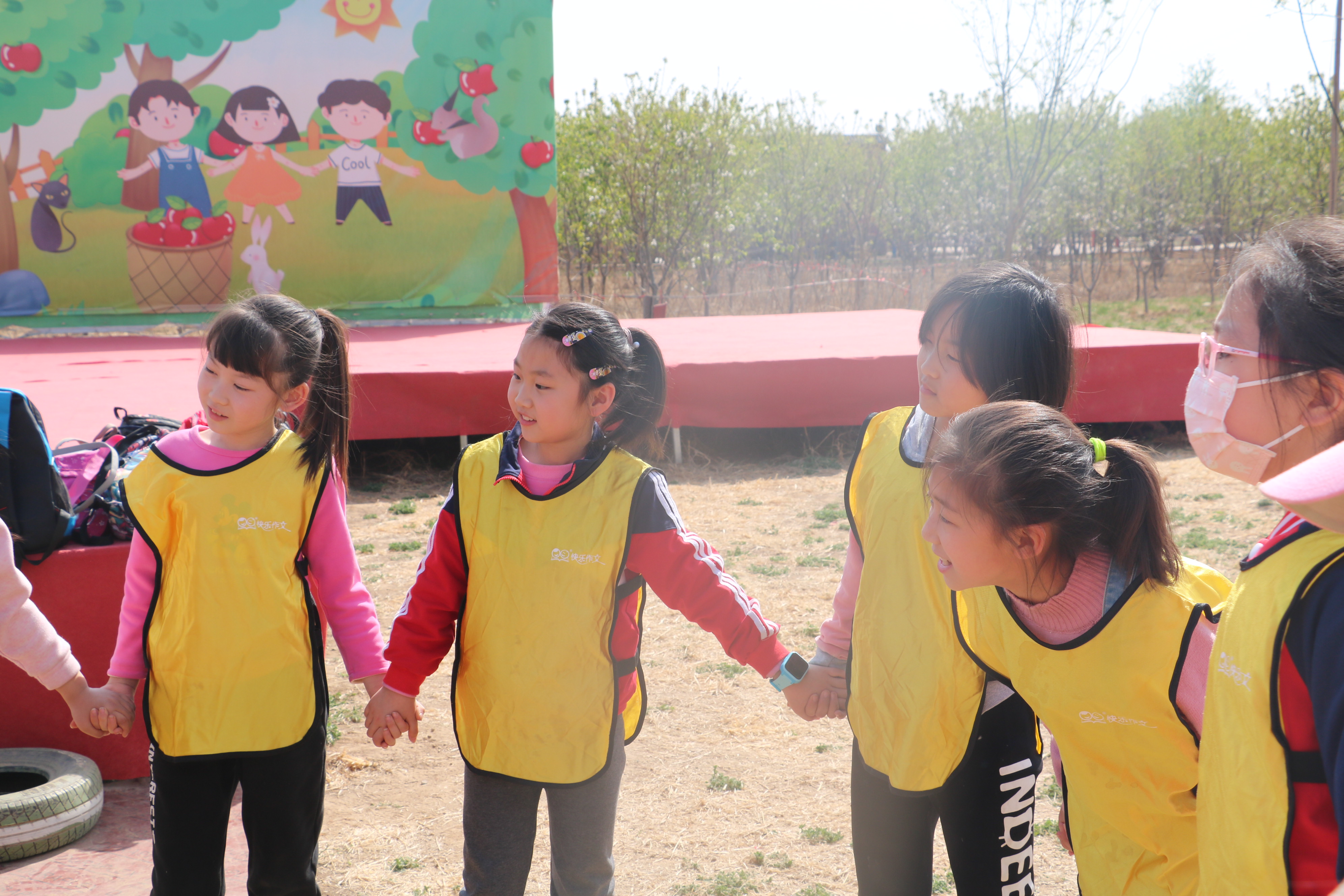 快乐春游作文400字,快乐作文快乐学习