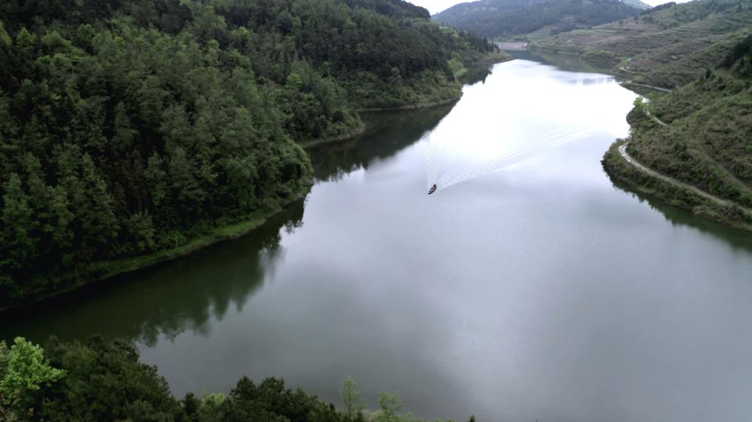 武大师兄弟复活湘西秘境，1块钱就能入股