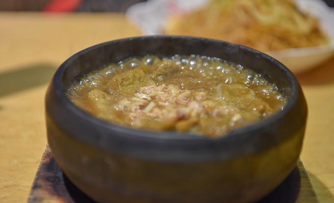 在三亚吃正宗的椰子鸡，不妨试试这两家（海南海岸行者旅行社）