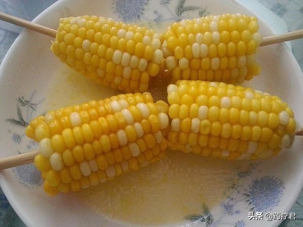 煮玉米放香精犯法吗,街边的煮玉米有股怪味