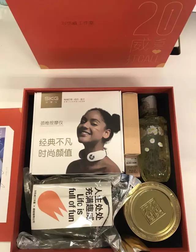 明星春节时期送礼物,明星春节礼物推荐