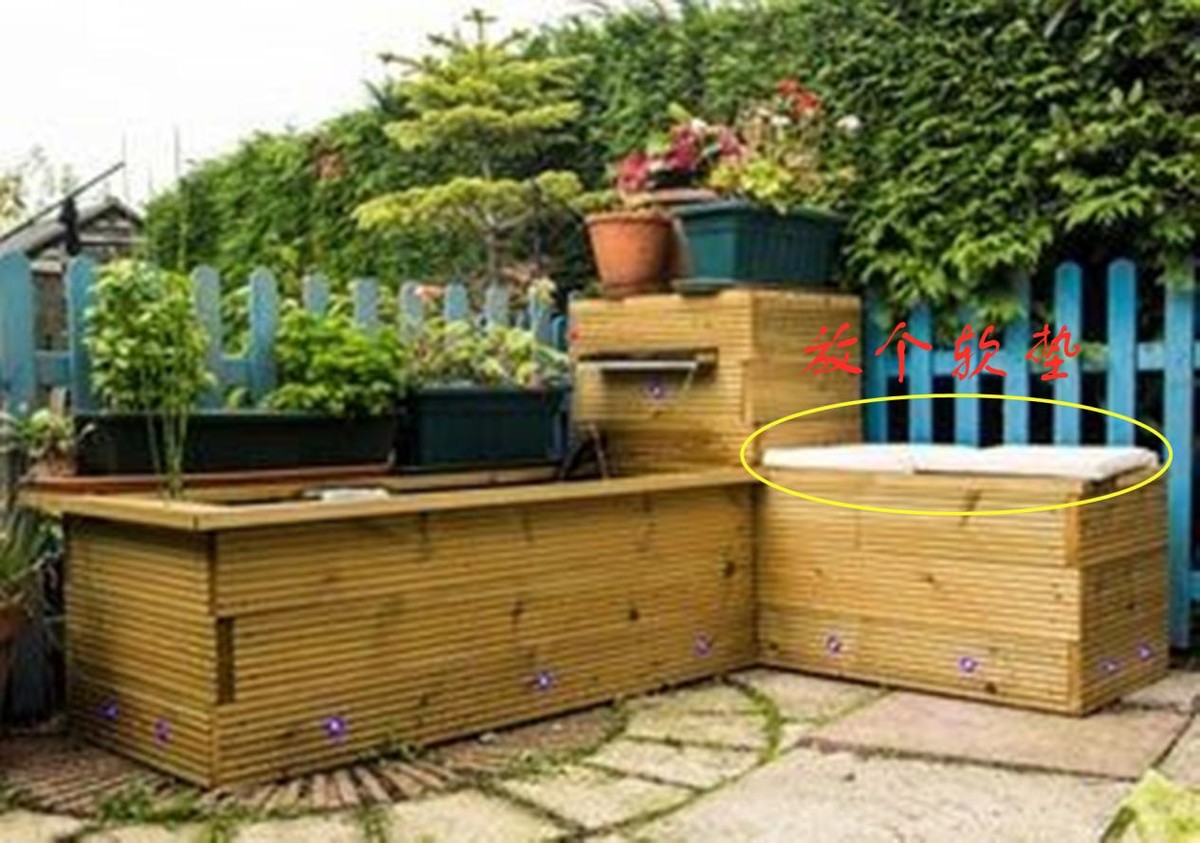 大露台花池卡座带鱼池效果图,设计庭院观赏小鱼池的过程