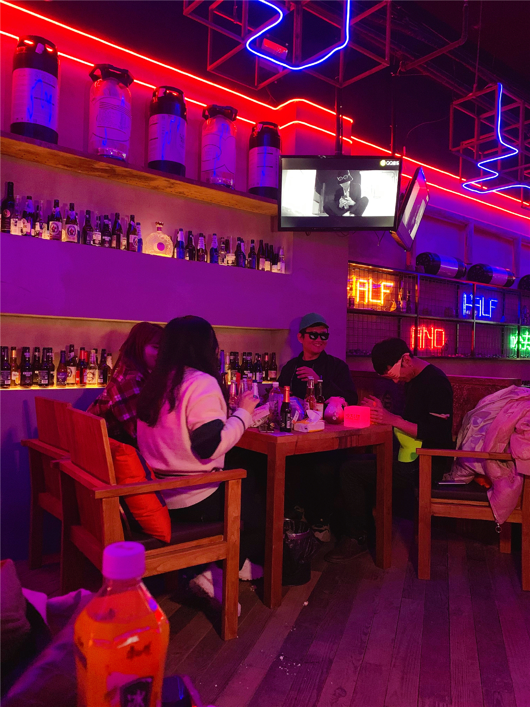 长春又便宜又好的酒吧,长春一家小酒馆