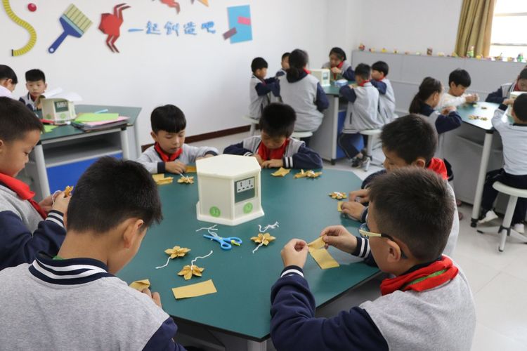 郑州新徽实验学校直播,郑州新徽实验学校喜迎元旦