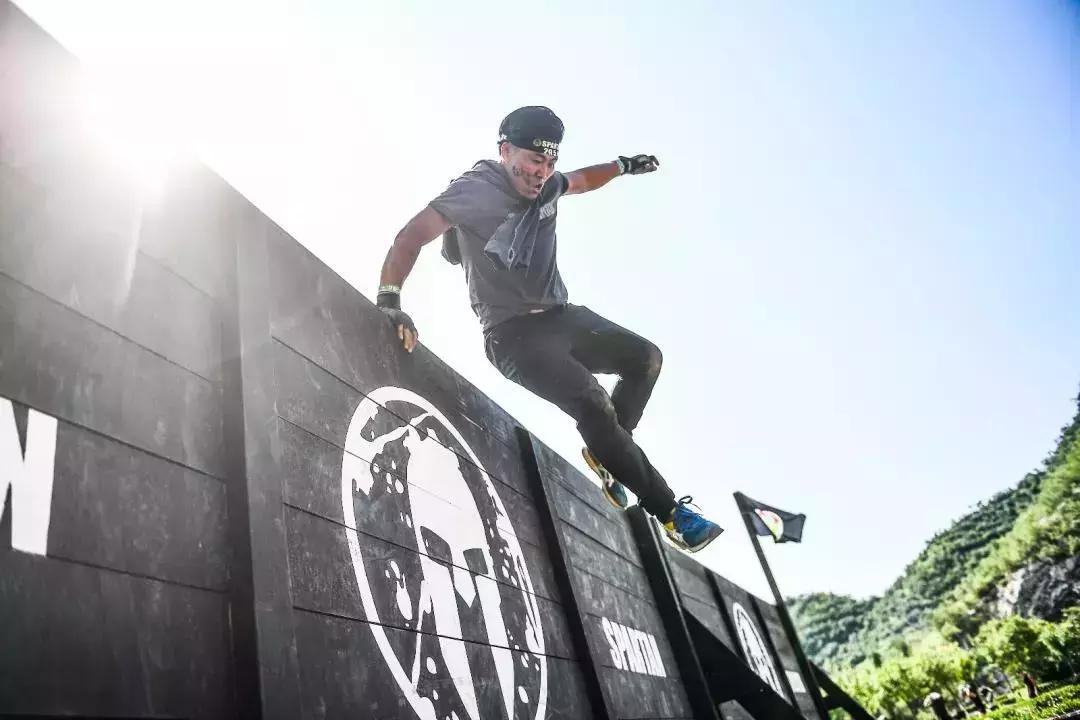 后背肉厚斜方肌大怎么减,背上全是肉