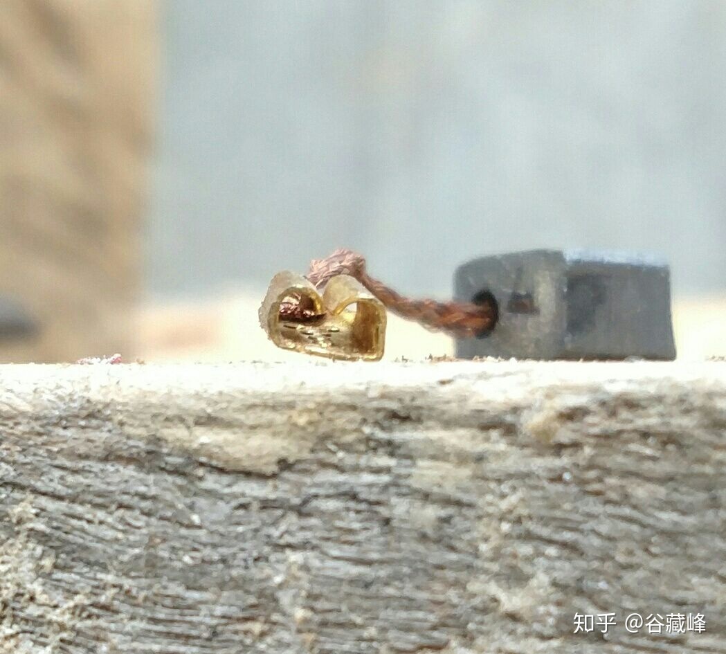 东成手电钻如何更换碳刷,碳刷的作用与原理