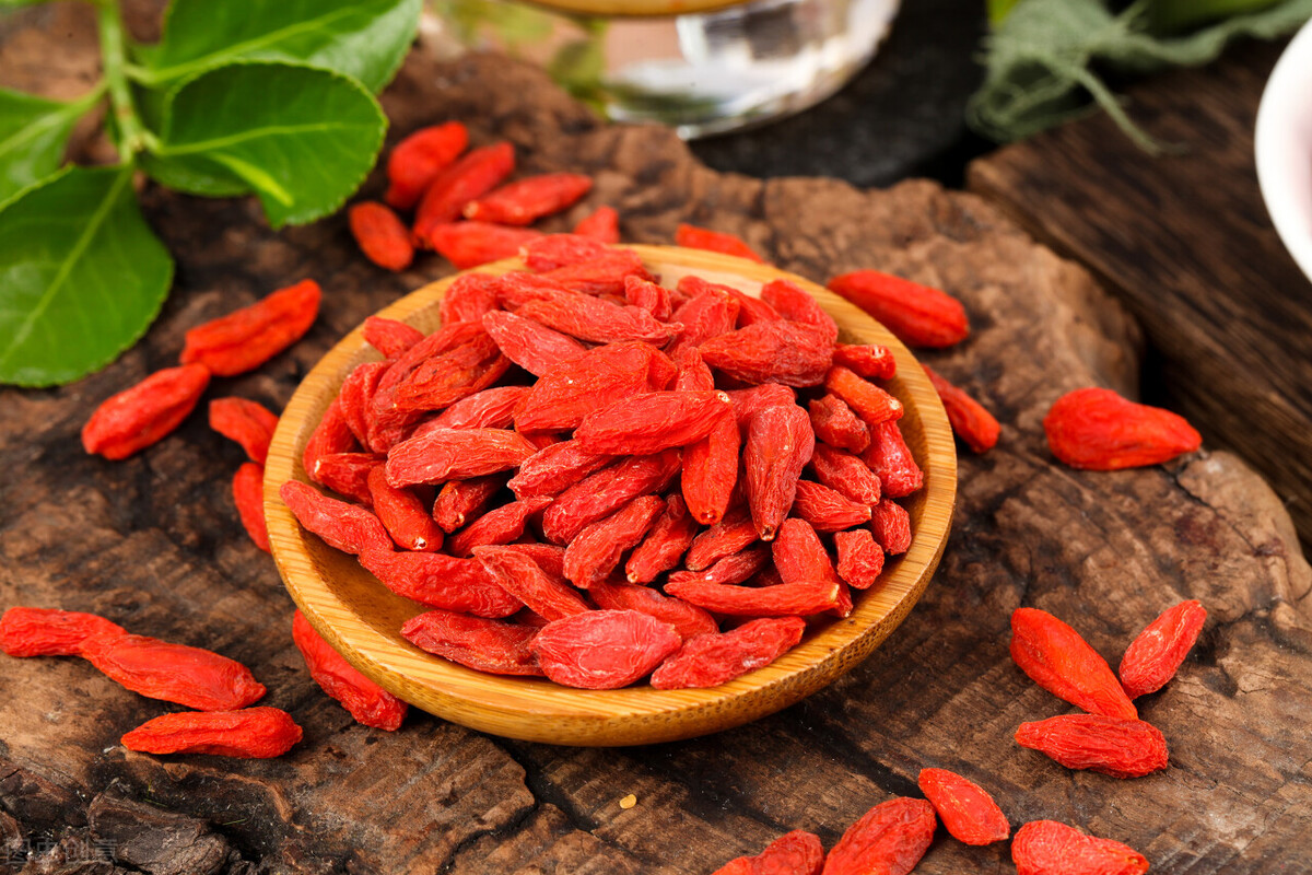 茯苓僵蚕黄芪川芎外敷的功效,黄芪黄连黄柏外敷怎么敷