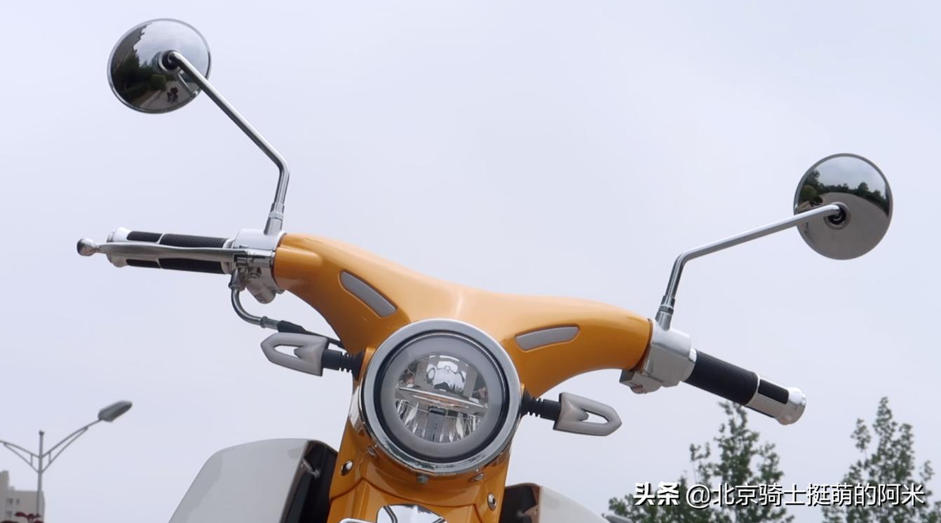 宗申幼兽新款110多少钱,新款复古幼兽弯梁110摩托车价格