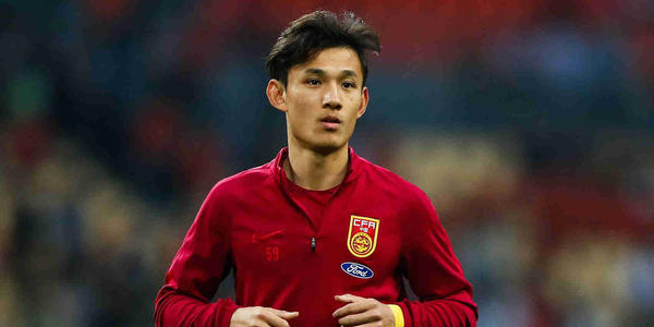 上港队队长回归,国足首发变阵三中卫武磊领衔