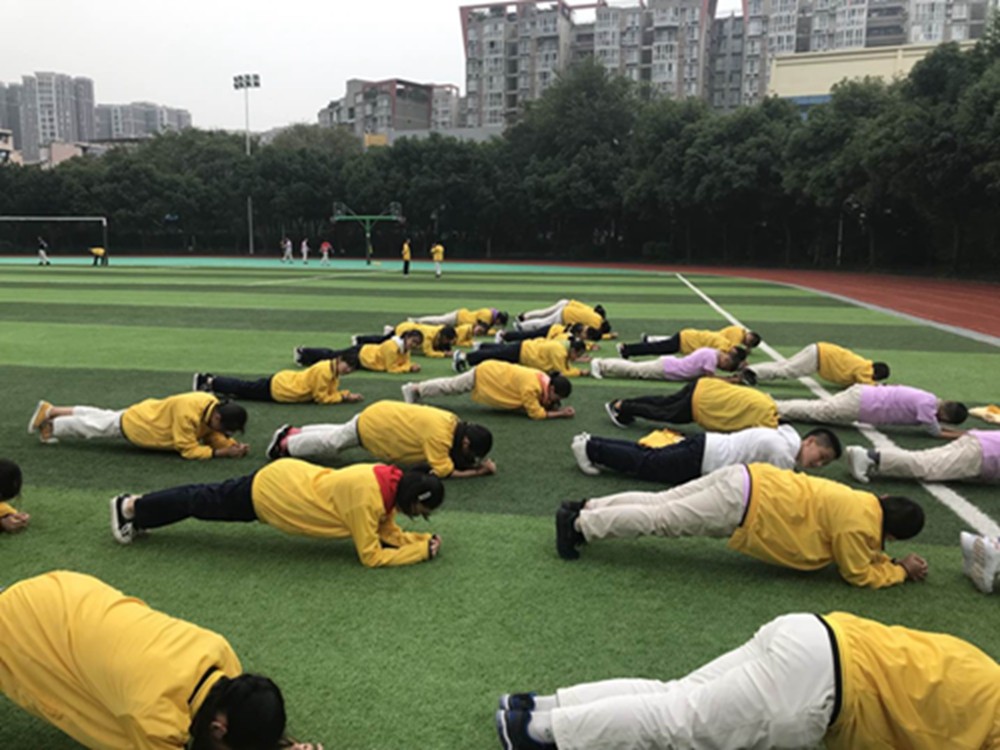 14年厚积薄发，高新实验进军“四川省阳光体育示范校”