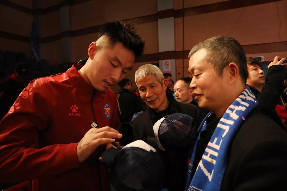 一起追梦2019赛季浙江毅腾轻纺城队出征仪式顺利举行