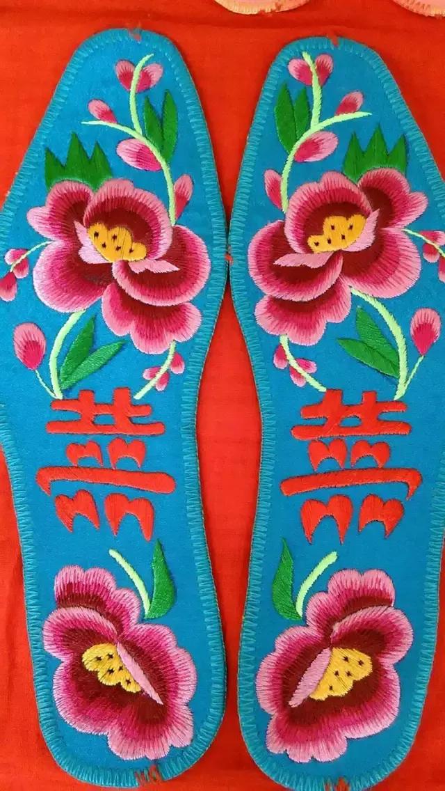 纯手工鞋垫又好学又简单又好看,简单的一针一线纯手工的鞋垫