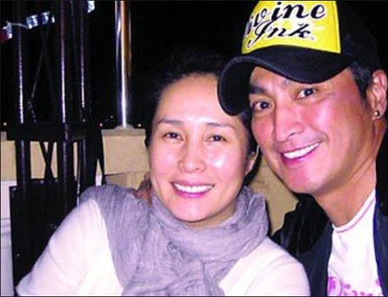 完成学业去打拼,何家劲复出拍戏