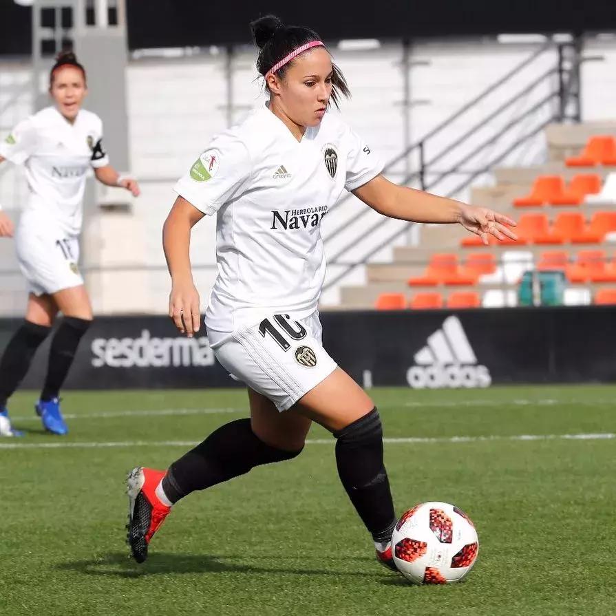 浣犺涪鐞冪殑鏍峰瓙鐪熺編浣滄枃,濮戝浣犲璺戠殑鏍峰瓙鐪熺編鍙ュ瓙