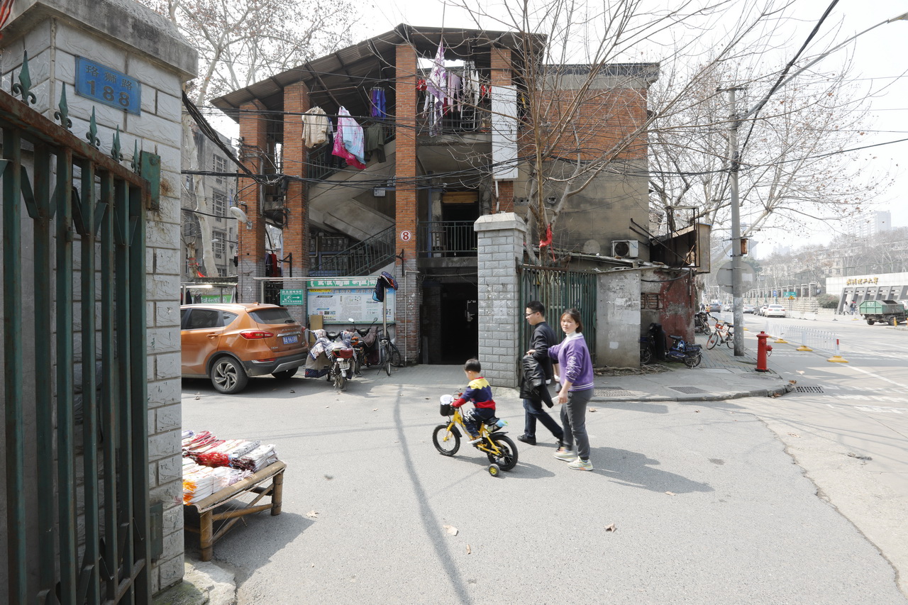 武汉大型灯泡厂,武汉灯泡厂档案