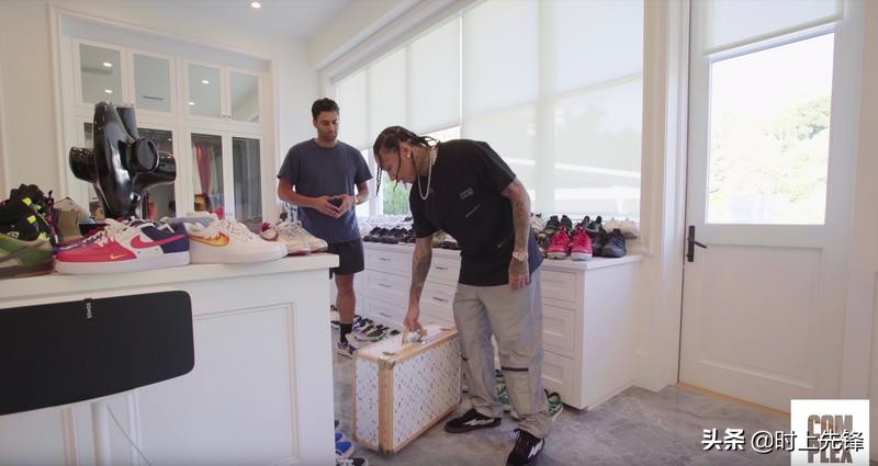 堪比精品店！嘻哈巨星公开豪宅藏品，光是家里球鞋就估价10万美金