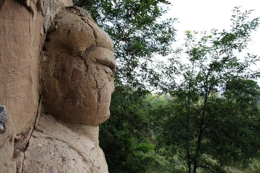 泾川罗汉洞书记,泾川罗汉洞坡传说