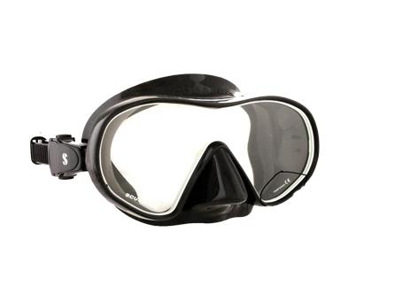 潜15米潜水需要哪些装备,买潜水装备需要注意什么