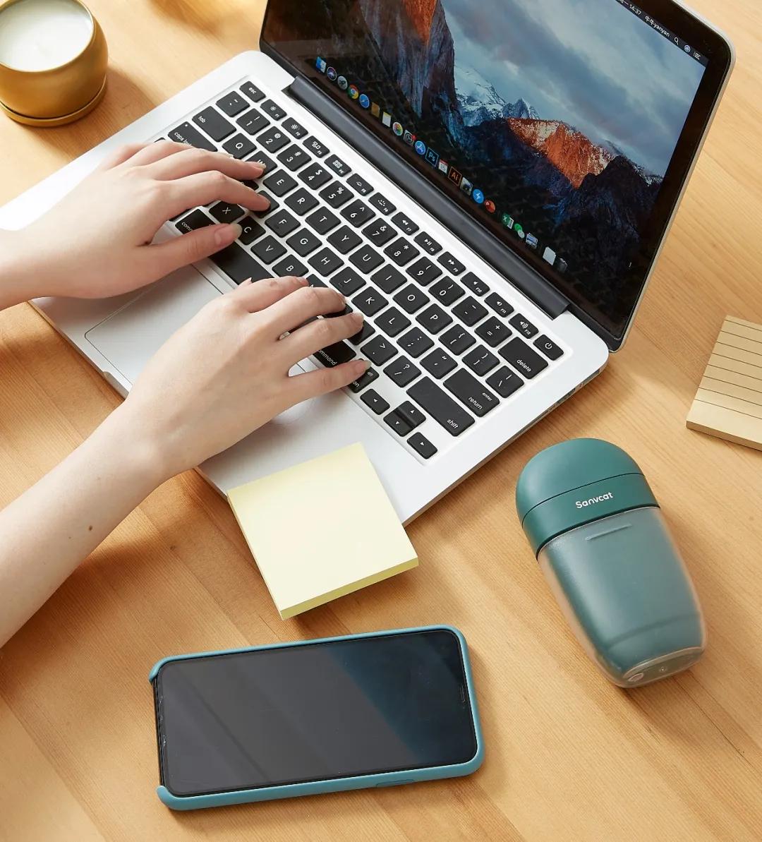 刷牙漱口杯可收纳电动牙刷,智能电动牙刷带收纳盒