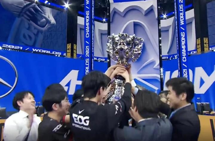 来嗨租平台租个手机，周末我们一起LOL