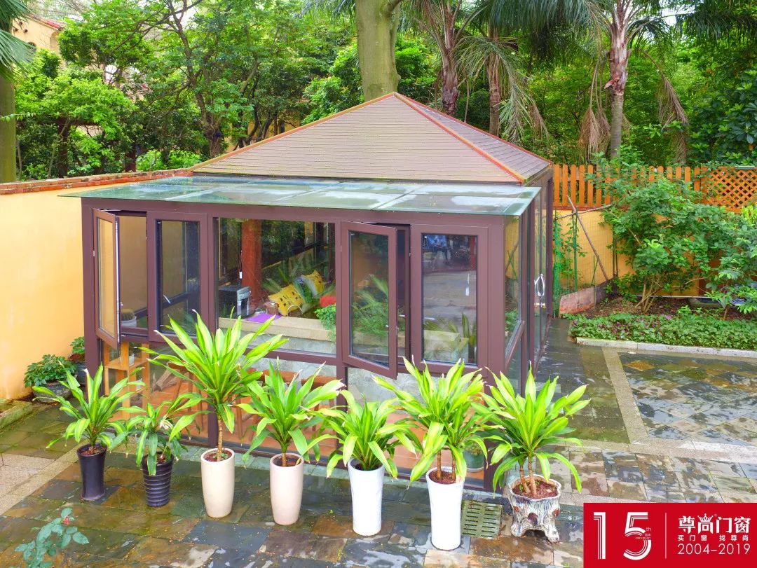 当派丽丰胜遇见尊尚——法式防腐木邂逅现代阳光房