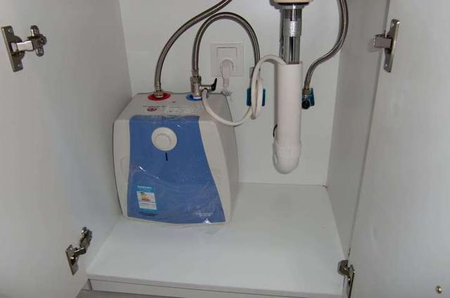 这12种东西没用却还卖得贼贵,最廉价的四样东西千万不要买