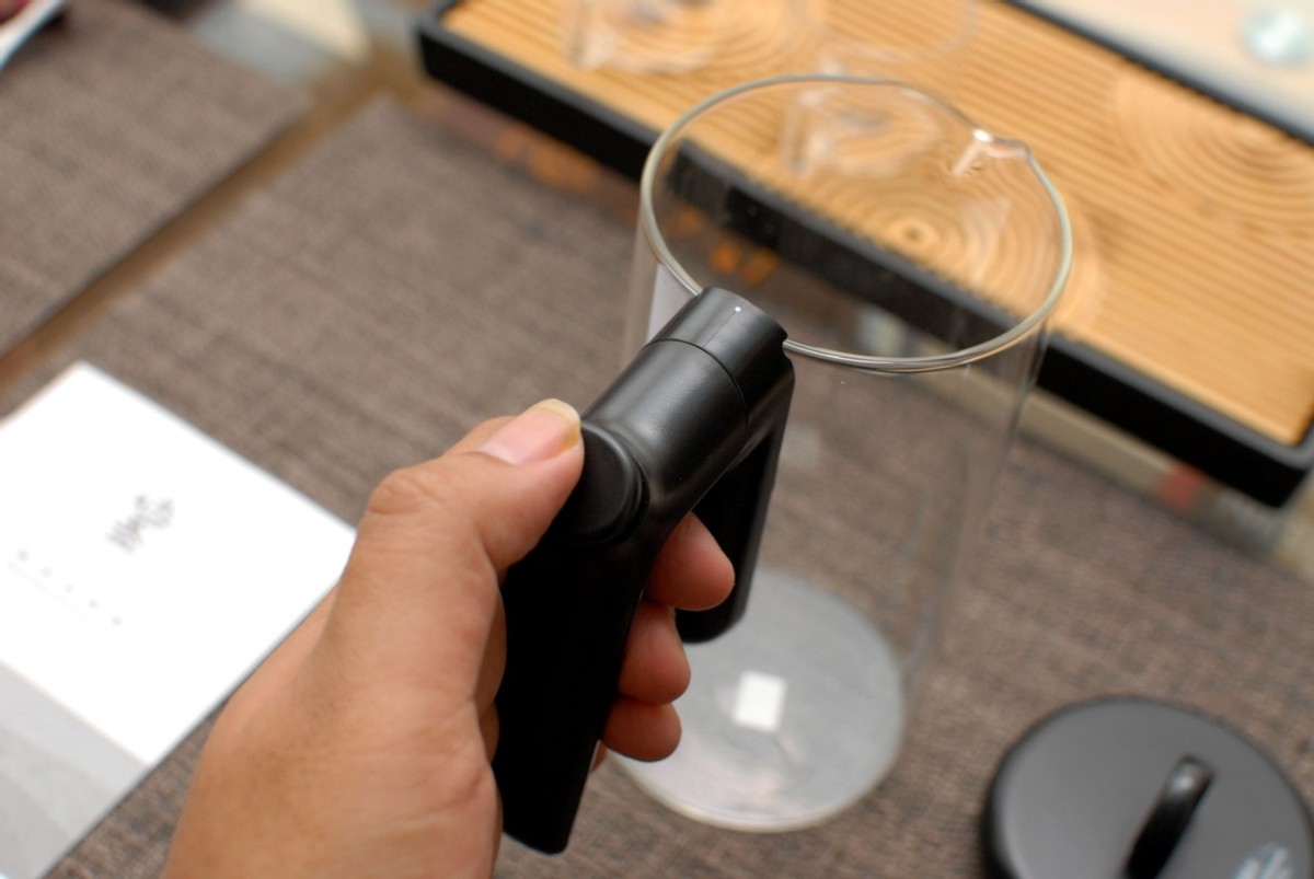 鸣盏无杆飘逸杯MZ8003体验：无杆滤水设计，化繁为简，享泡茶乐趣