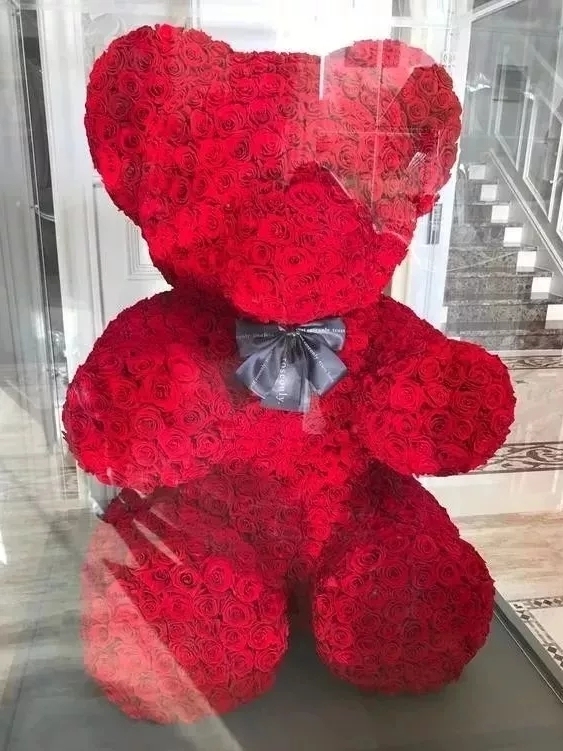 王诗龄戴的珠宝,王诗龄戴卡地亚手镯多少钱