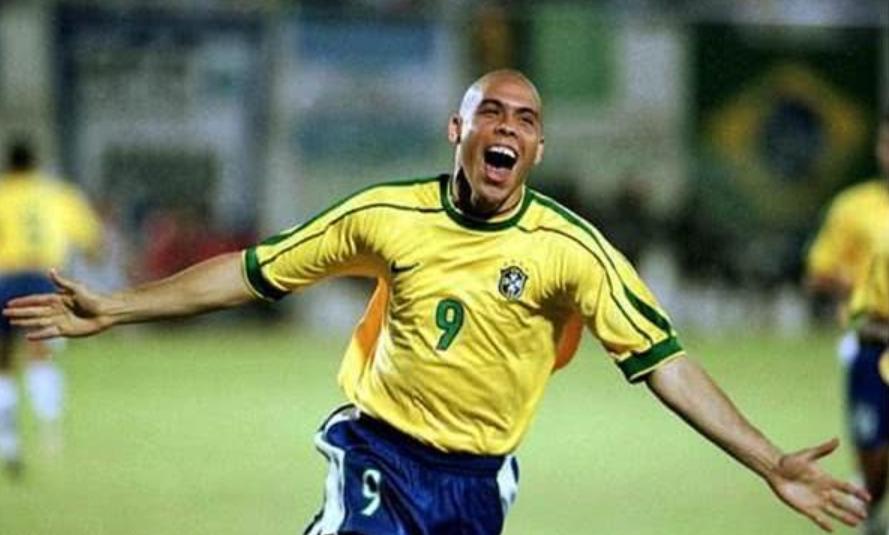 足球最好看的球衣长袖,足球球衣最好看的球队世界杯