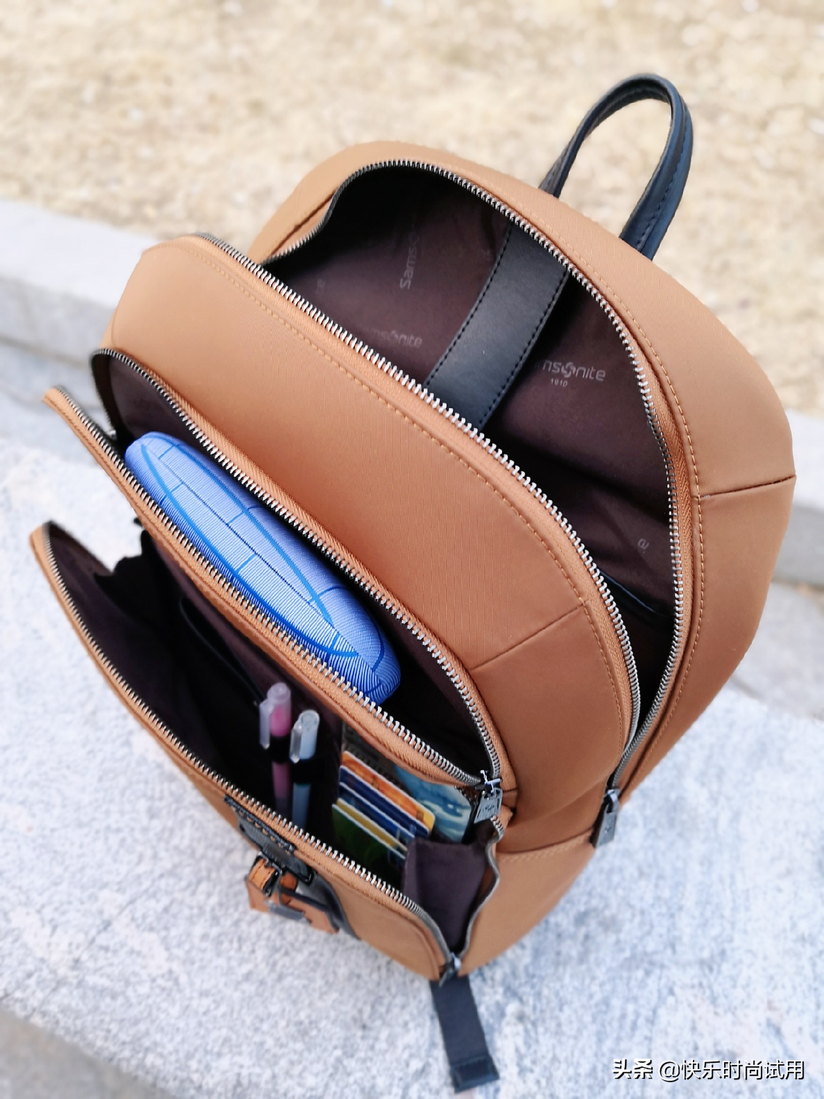 新秀丽双肩包怎么查看尺寸,新秀丽双肩包怎么样