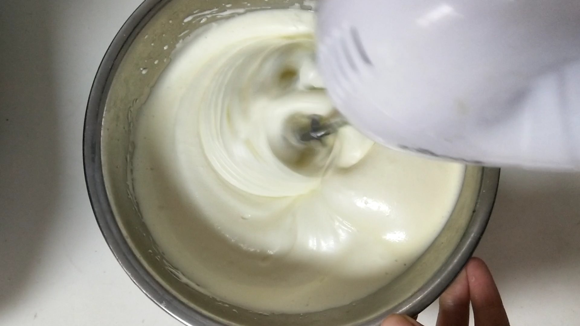 老式鸡蛋糕的简单做法,老式鸡蛋糕的做法及配方