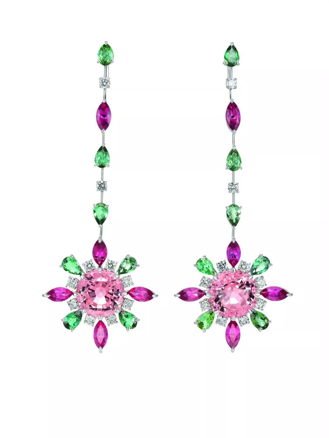 时尚圈今年的流行色,今年时尚趋势流行色