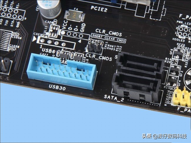 主板扩展插槽,主板通常有几个扩展槽