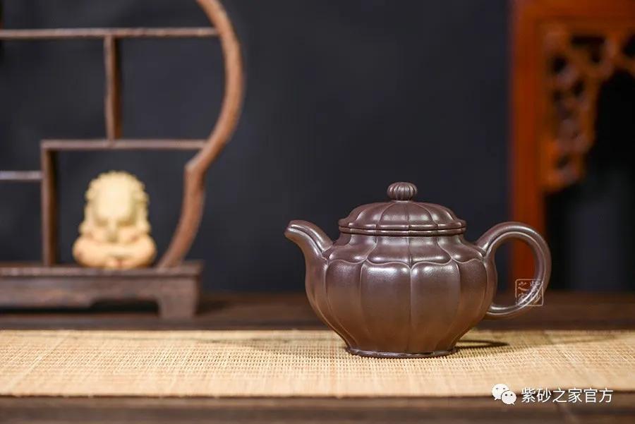 紫砂壶价格走势最新消息表,今年紫砂壶价格趋势